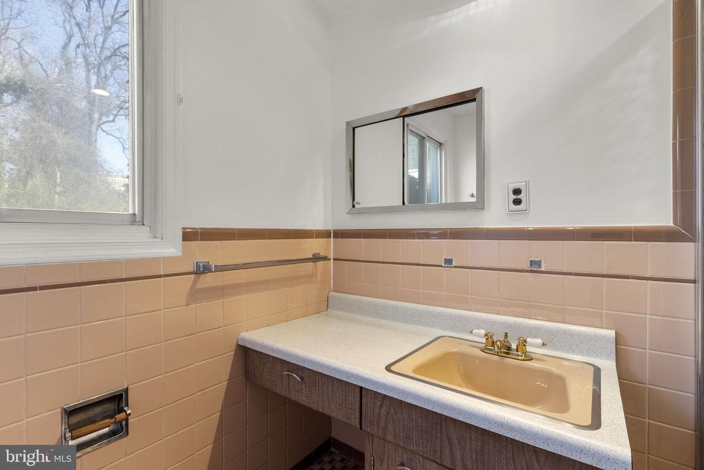 1749 Verbena Street NW photo 35