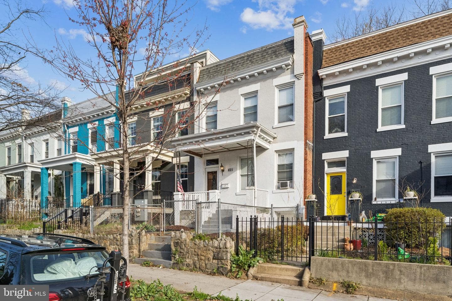 621 Kenyon Street NW photo 3
