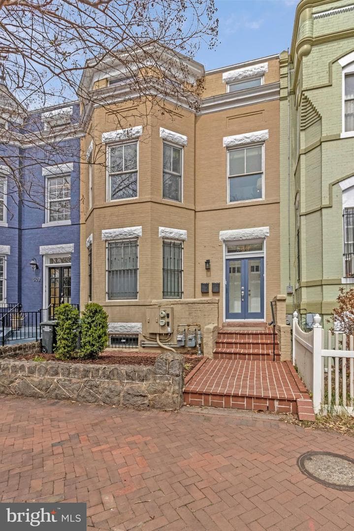 504 G Street NE #1 photo 40