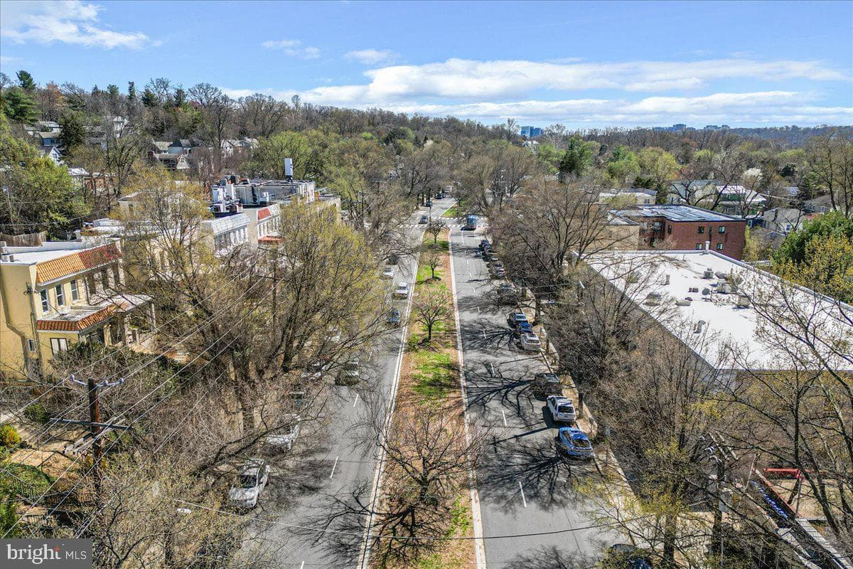 5112 Macarthur Boulevard NW #110 photo 26