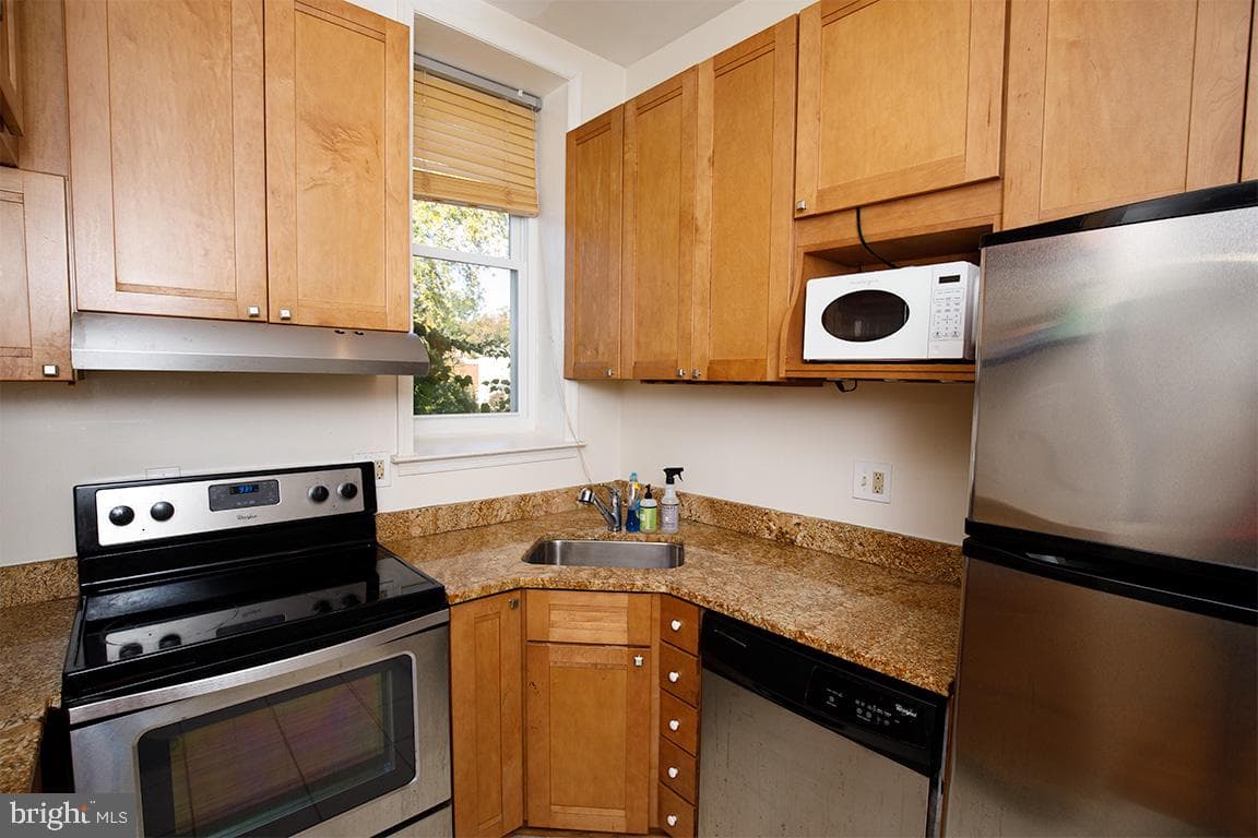 1434 Potomac Avenue SE #4 photo 14