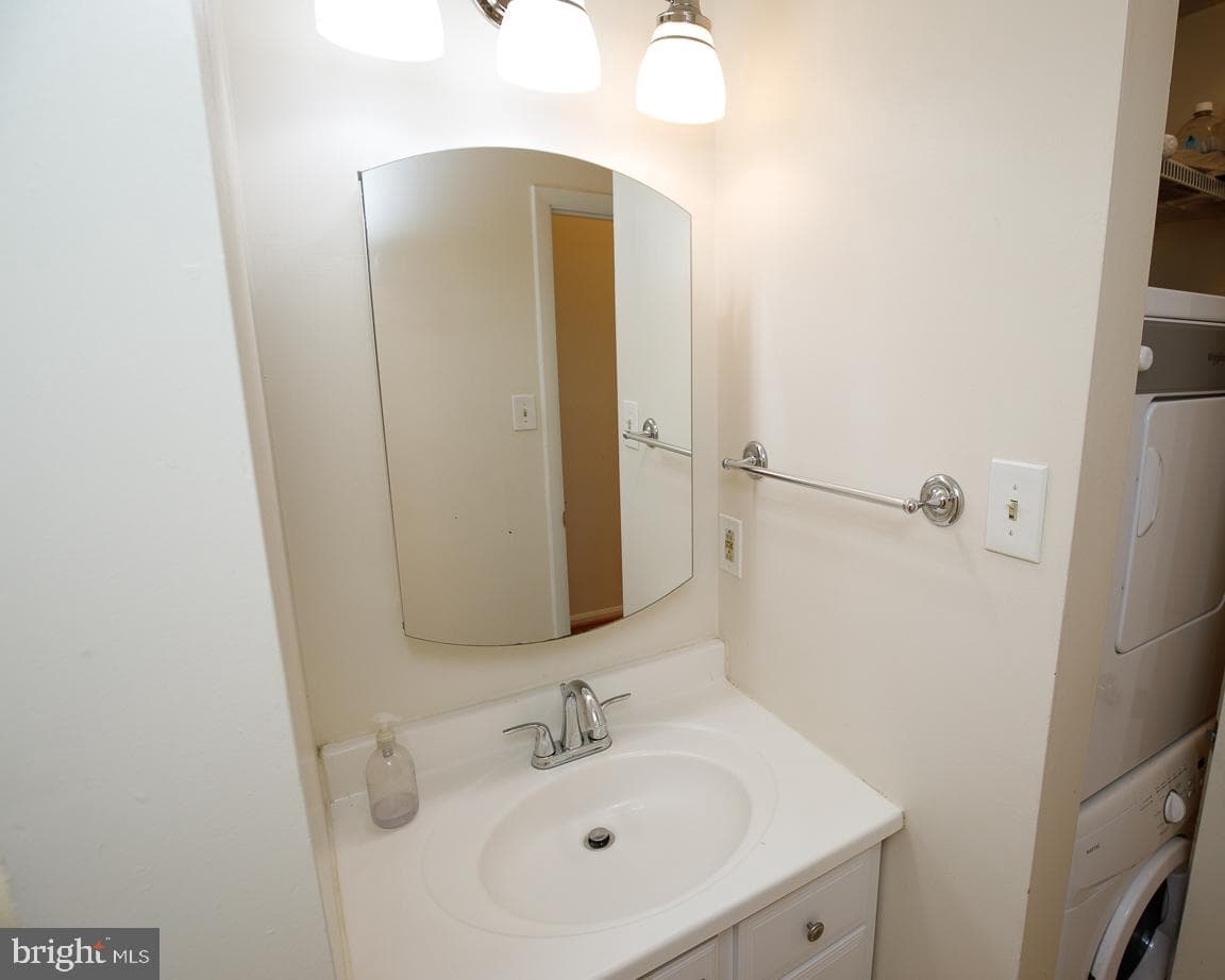 1434 Potomac Avenue SE #4 photo 25