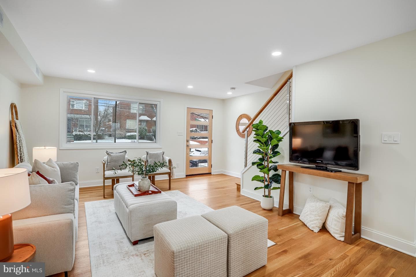 720 Decatur Street NE photo 3