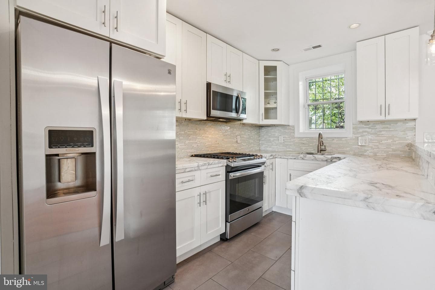 624 19th Street NE photo 6