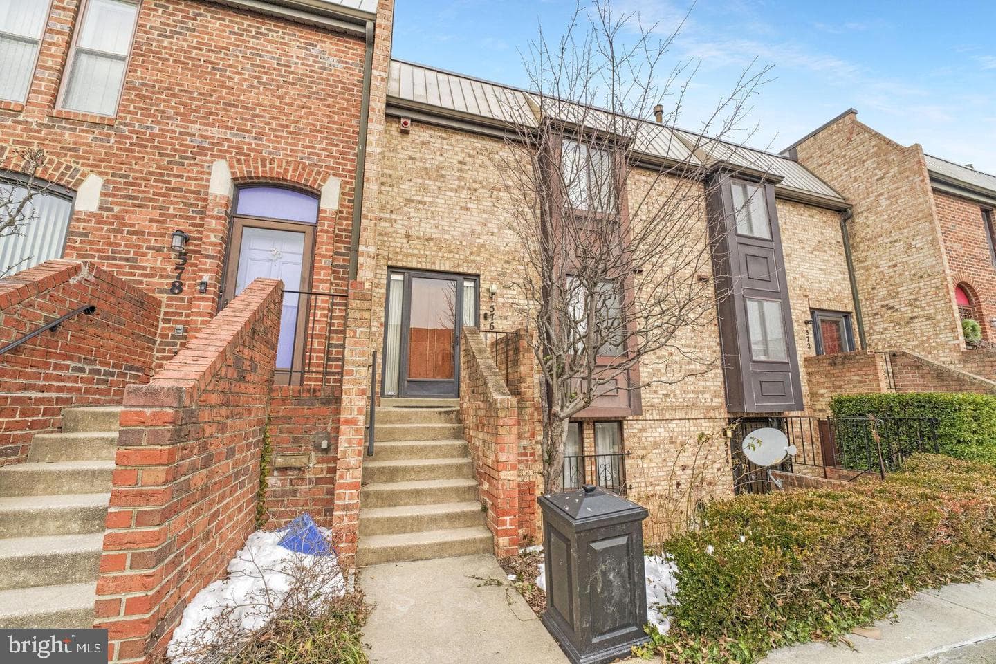 576 Brummel Court NW #576 photo 2