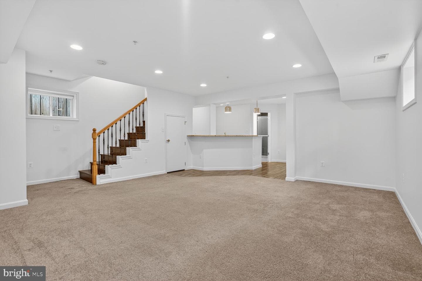 2247 Mount View Place SE photo 32