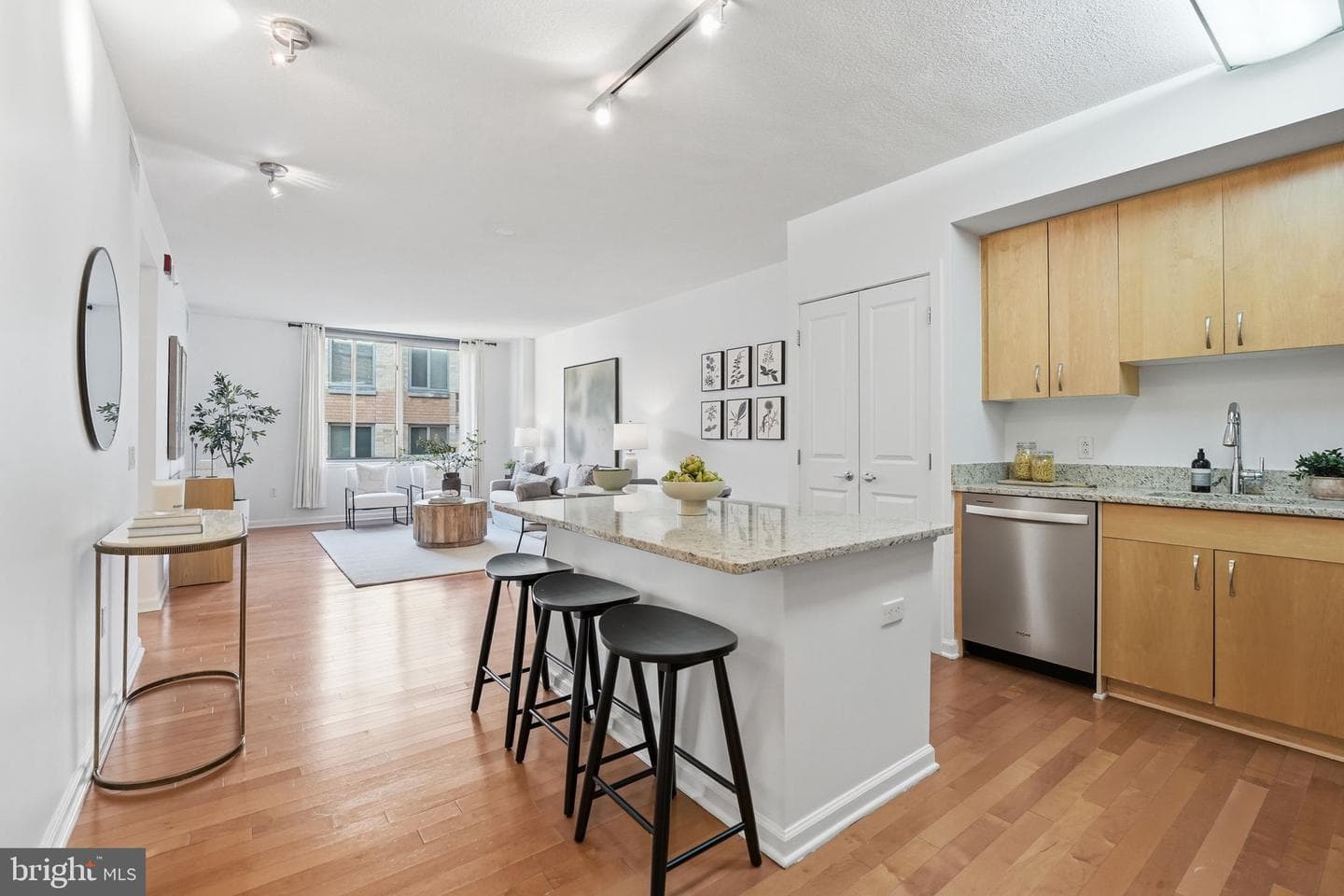 440 L Street NW #809 photo 5