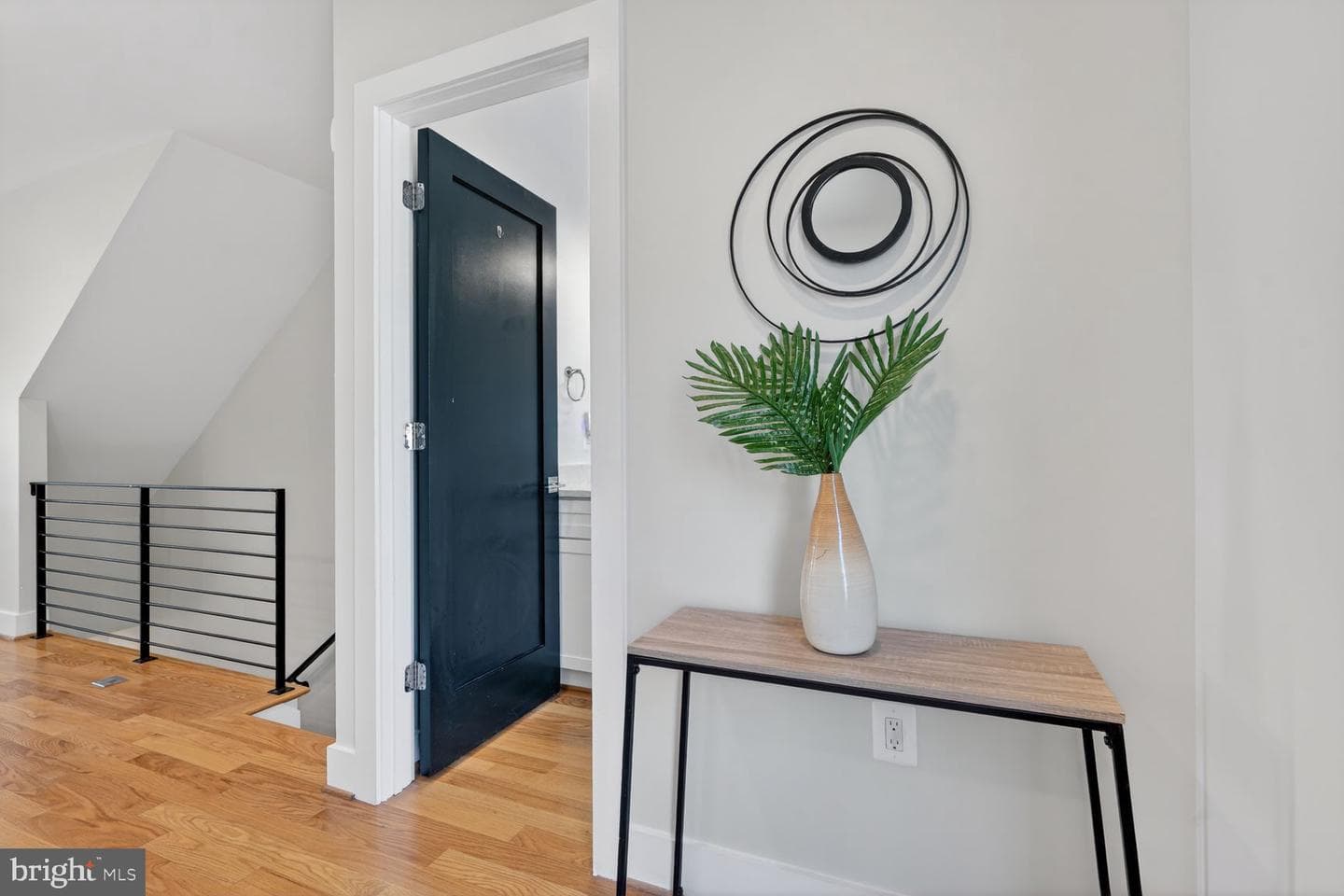 609 Gresham Place NW #1 photo 12