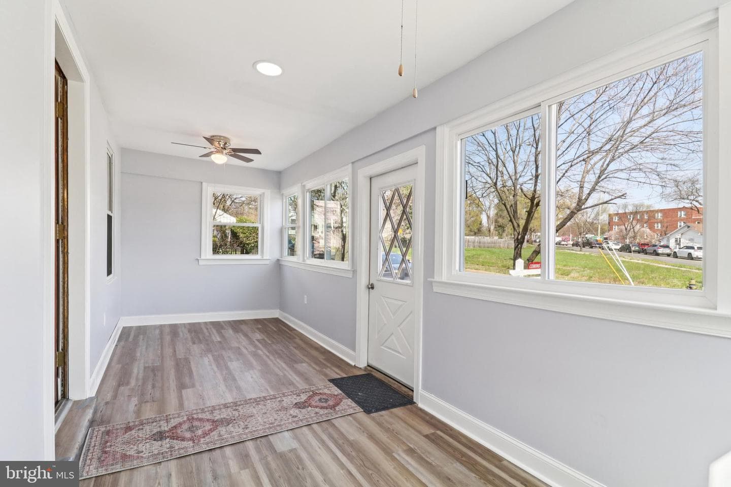 3149 Newton Street NE photo 10