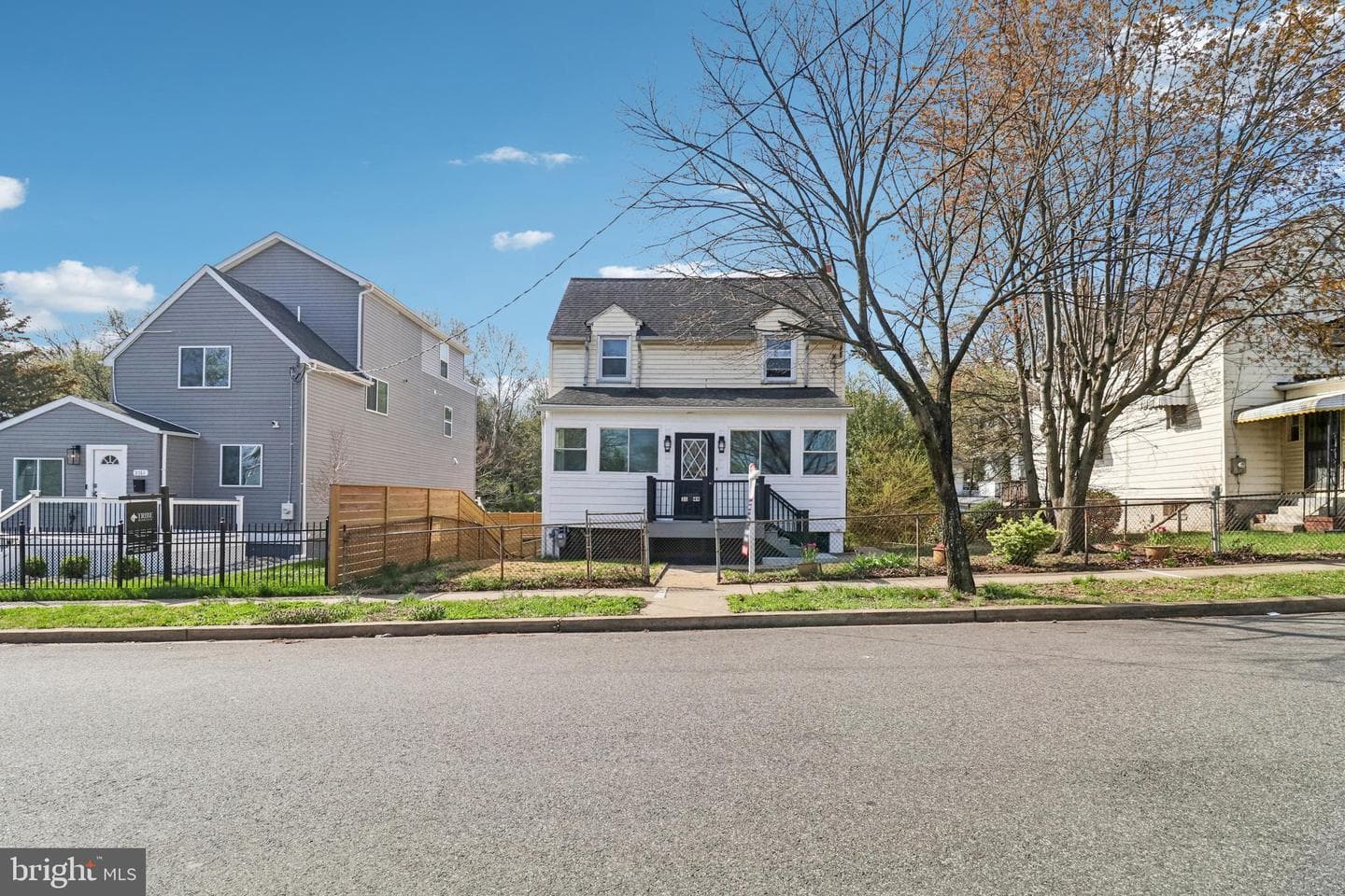 3149 Newton Street NE photo 3