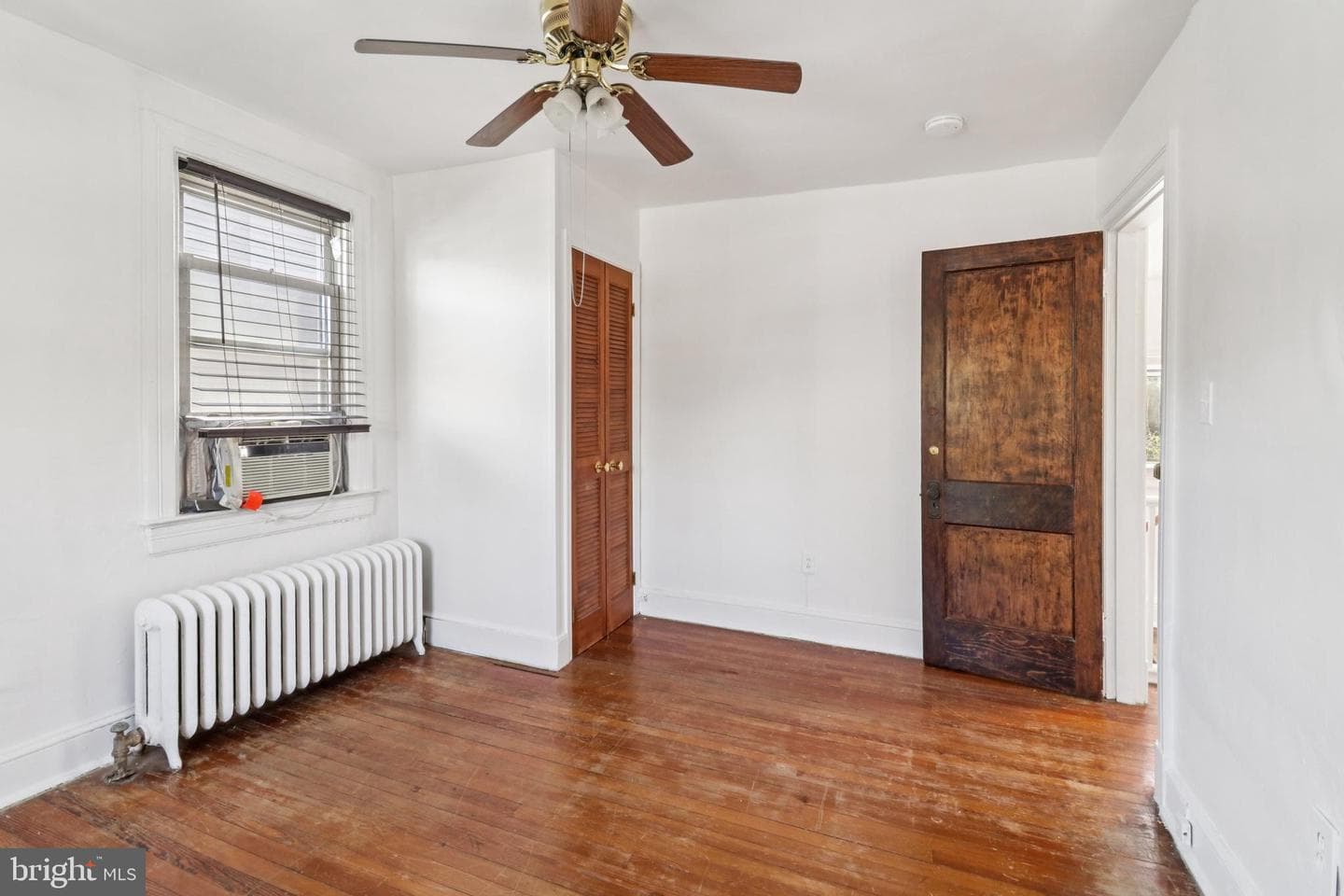3149 Newton Street NE photo 34
