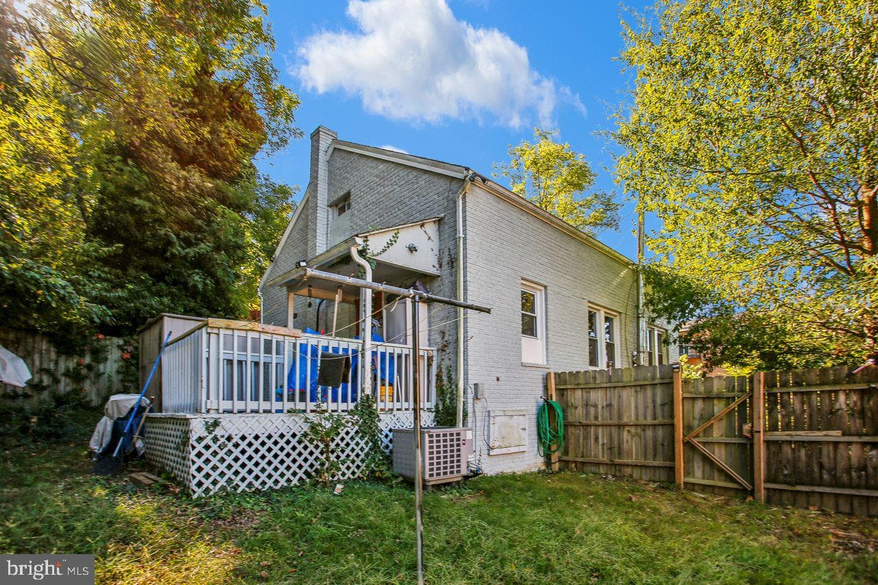 2340 Green Street SE photo 6