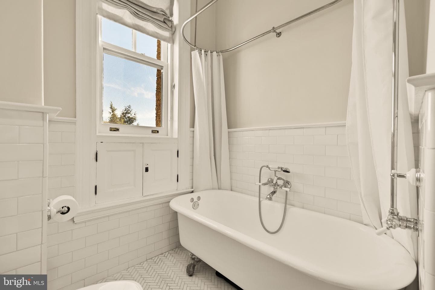 2853 Ontario Road NW #423 photo 30