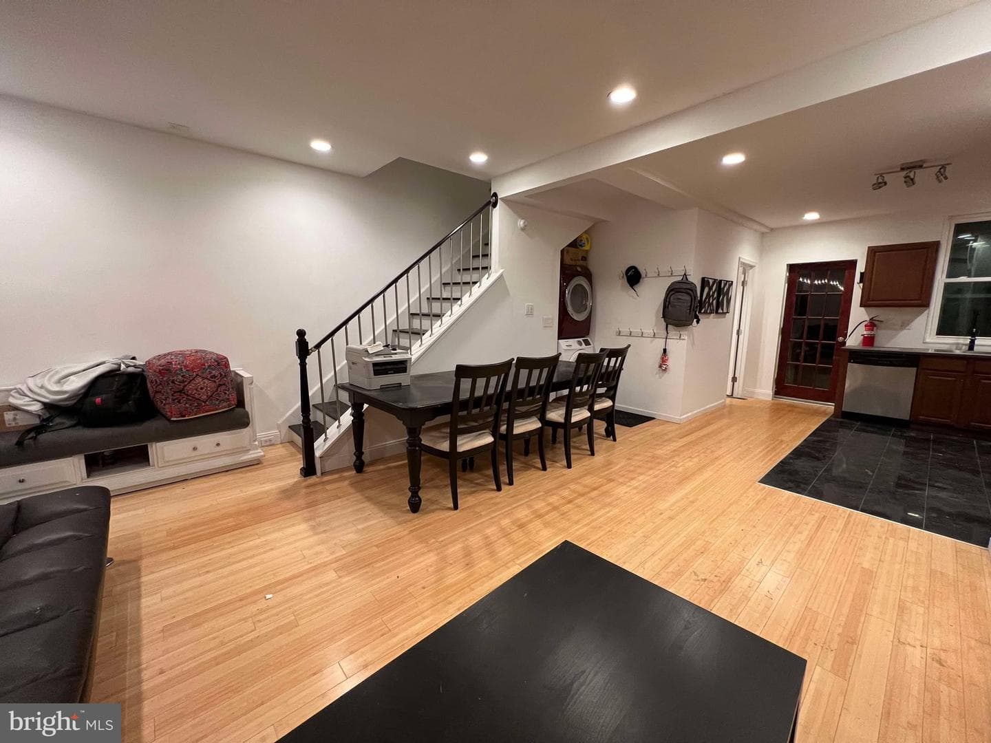1278 Morse Street NE photo 4