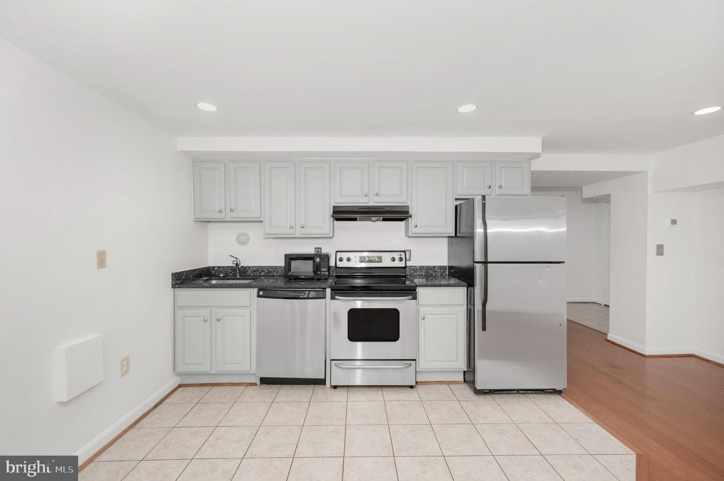 1321 NW Fairmont Street NW #1 photo 5