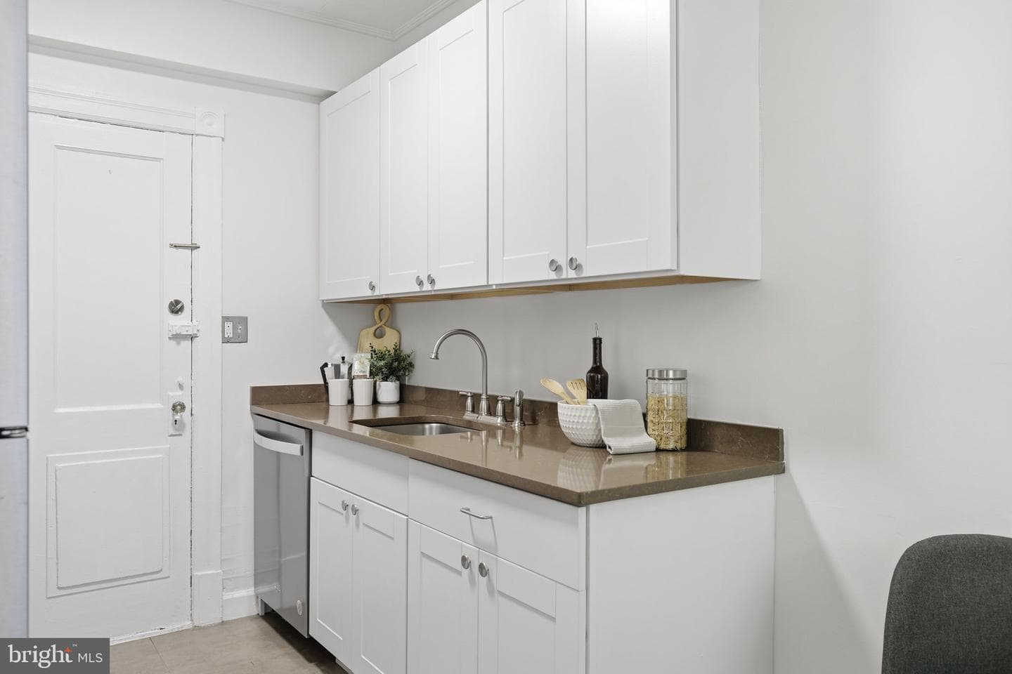 5112 Connecticut Avenue NW #303 photo 8