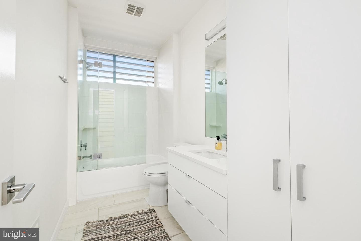 625 5th Street NE #2 photo 20