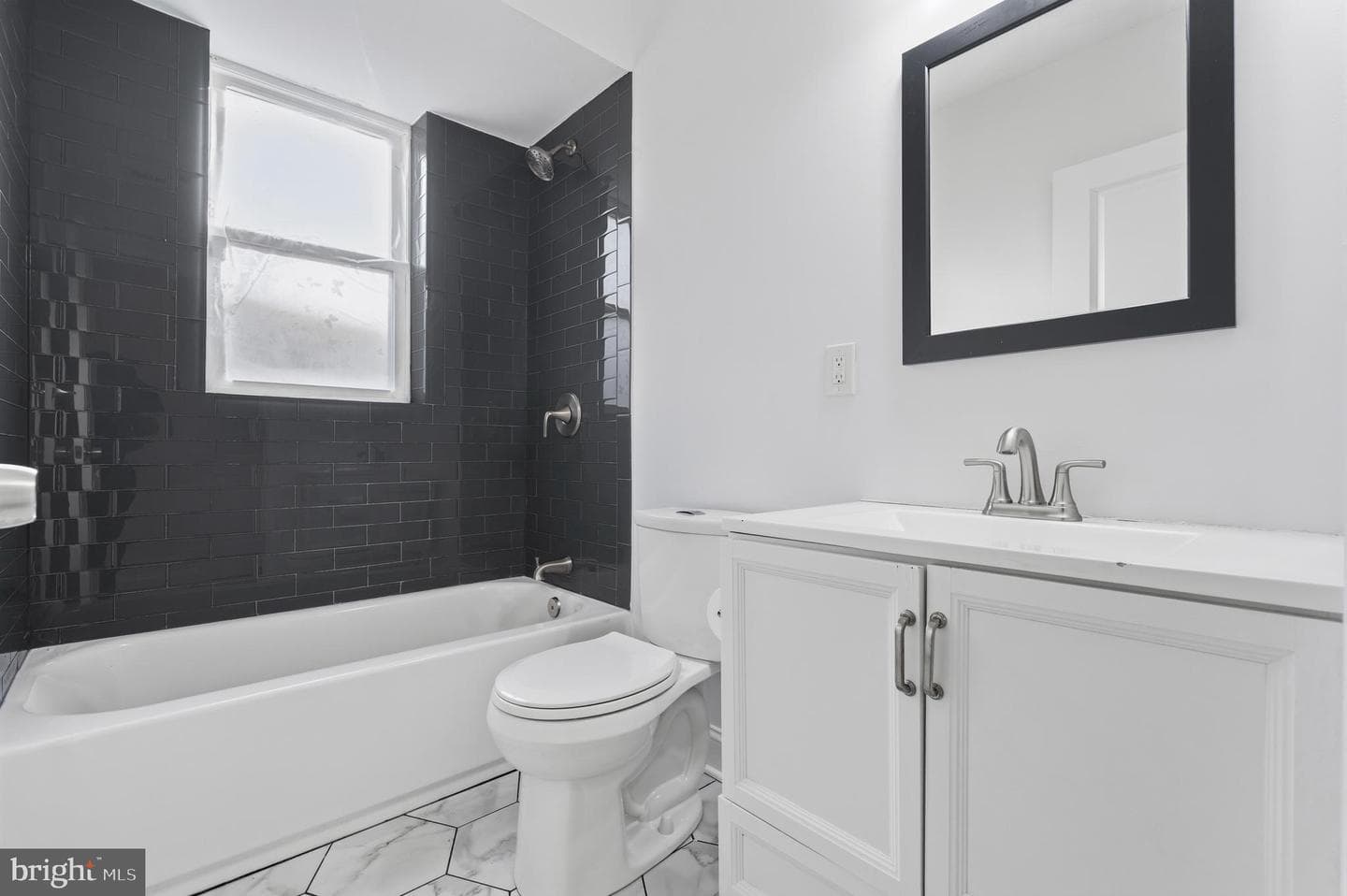 4203 Eads Street NE photo 9