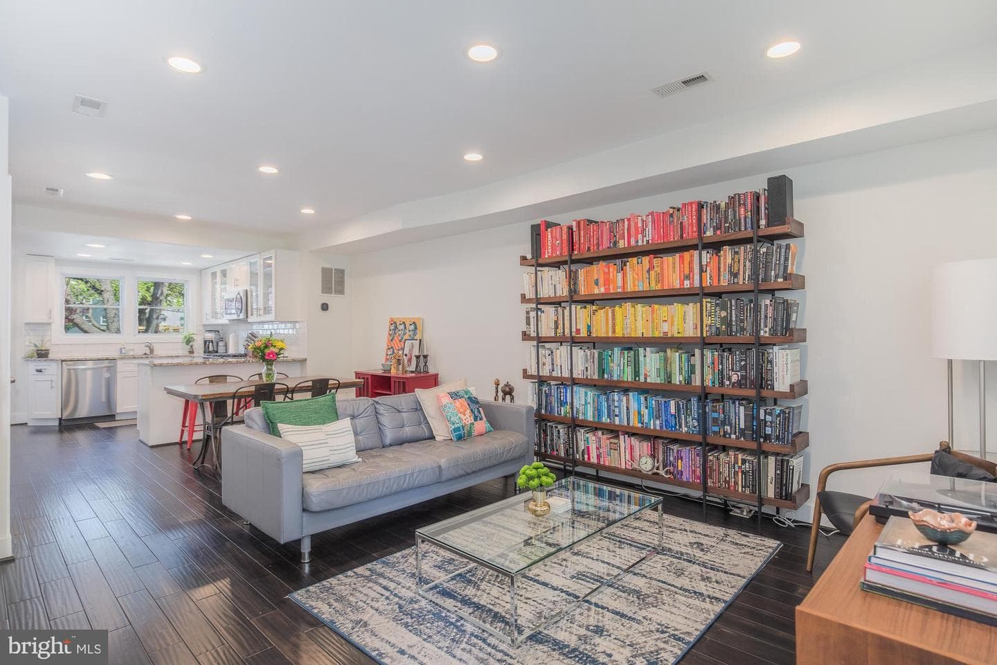 312 Bryant Street NE photo 6