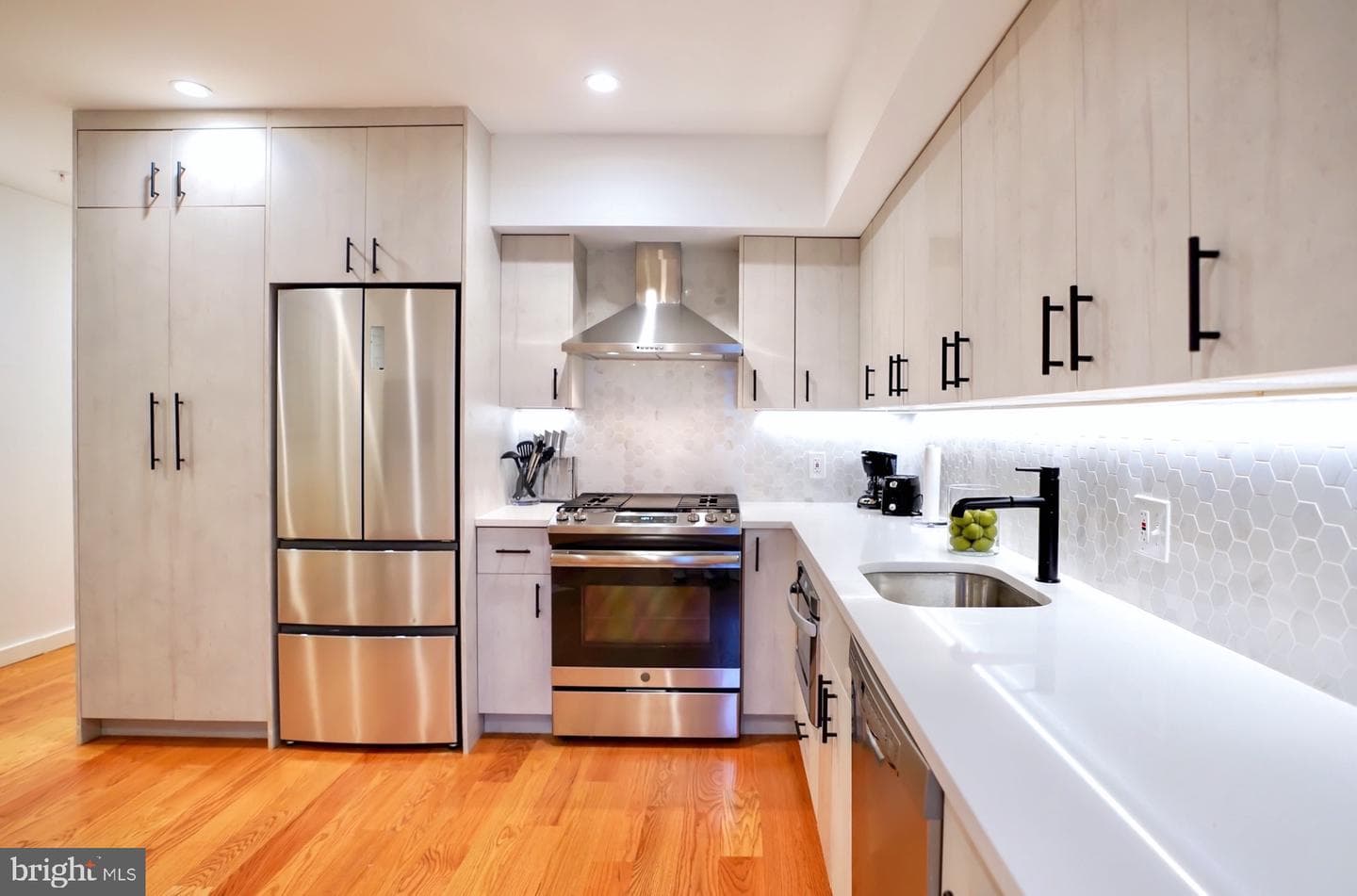1823 Kalorama Road NW #E photo 5