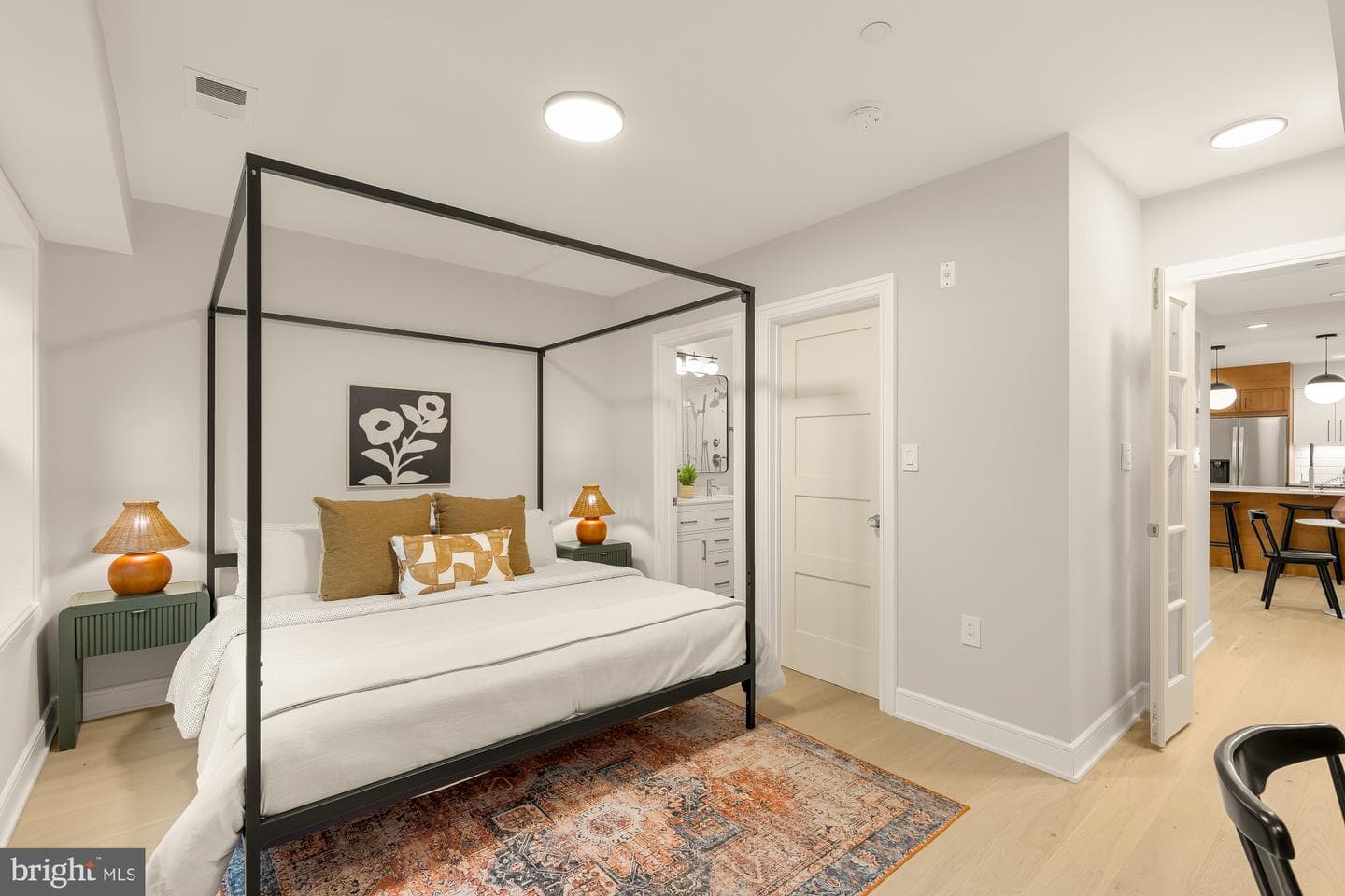 647 G Street SE #1 photo 18