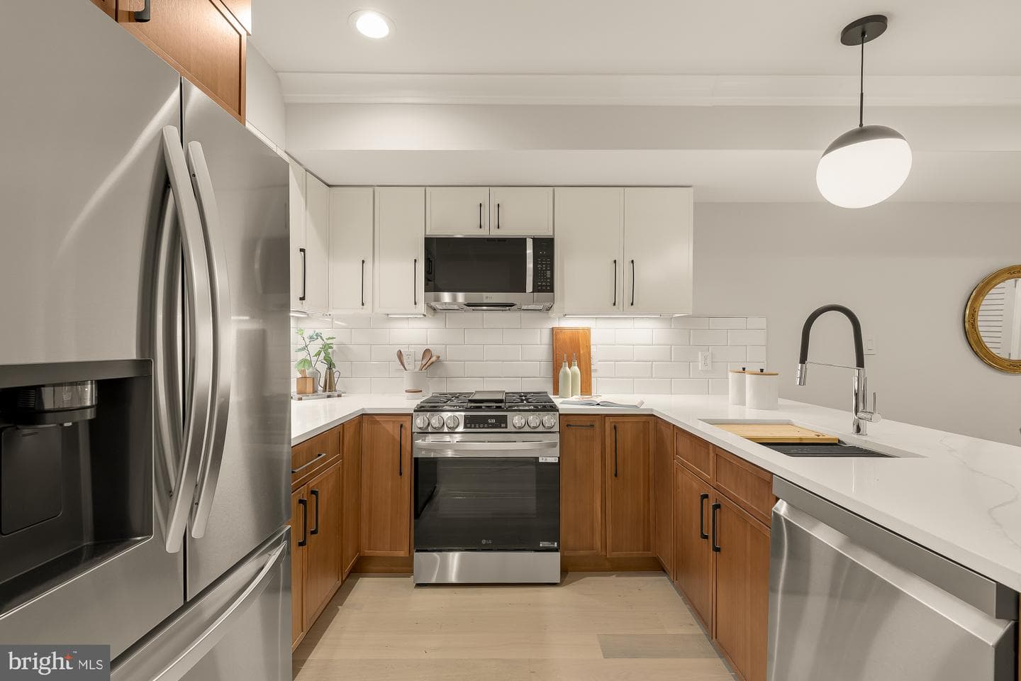 647 G Street SE #1 photo 2