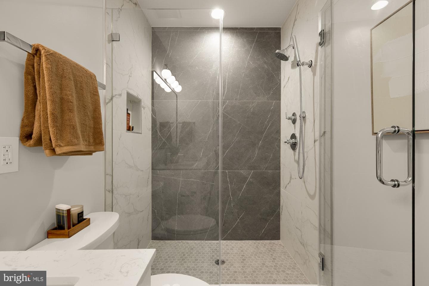 647 G Street SE #1 photo 21
