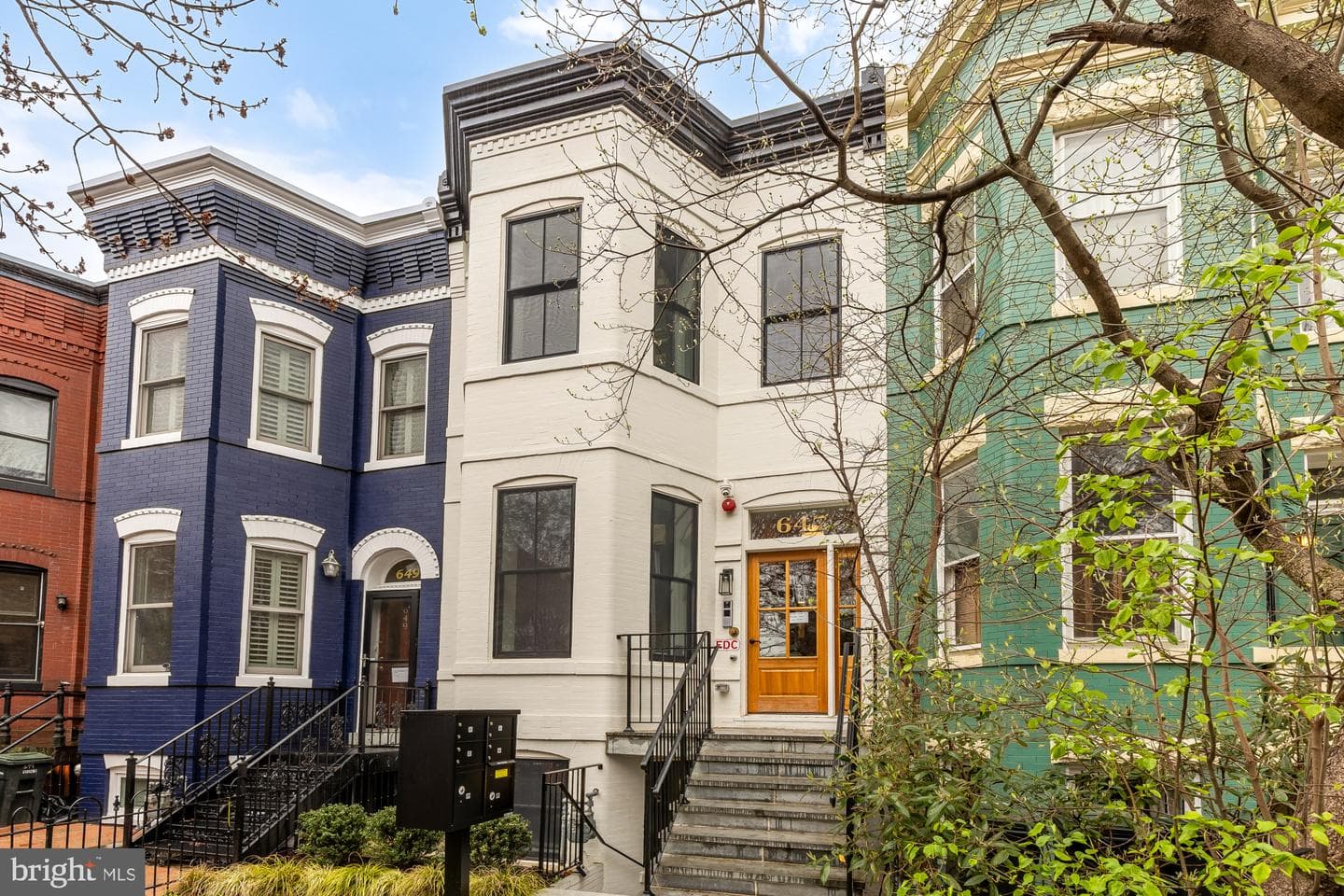 647 G Street SE #1 photo 32