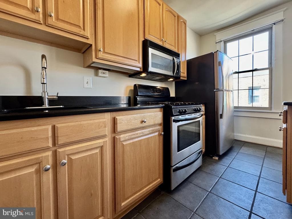 3024 Wisconsin Avenue NW #207 photo 11