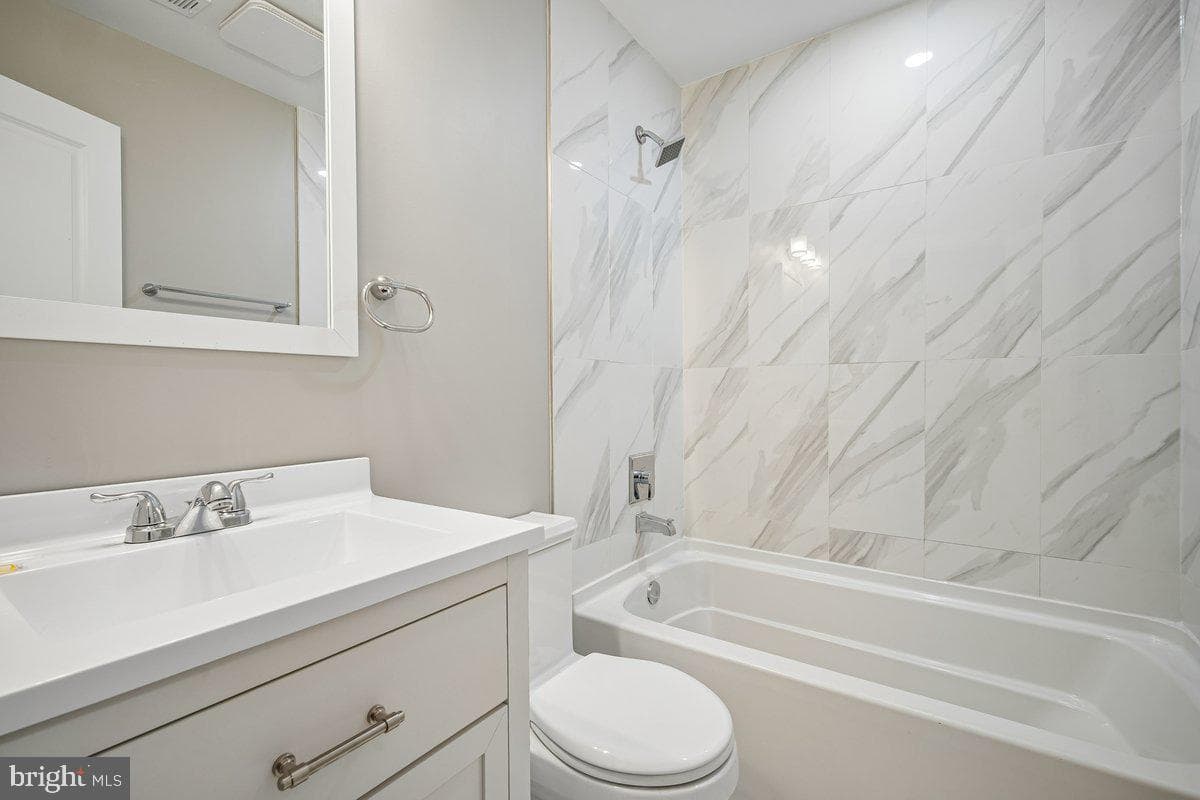 742 Irving Street NW photo 23