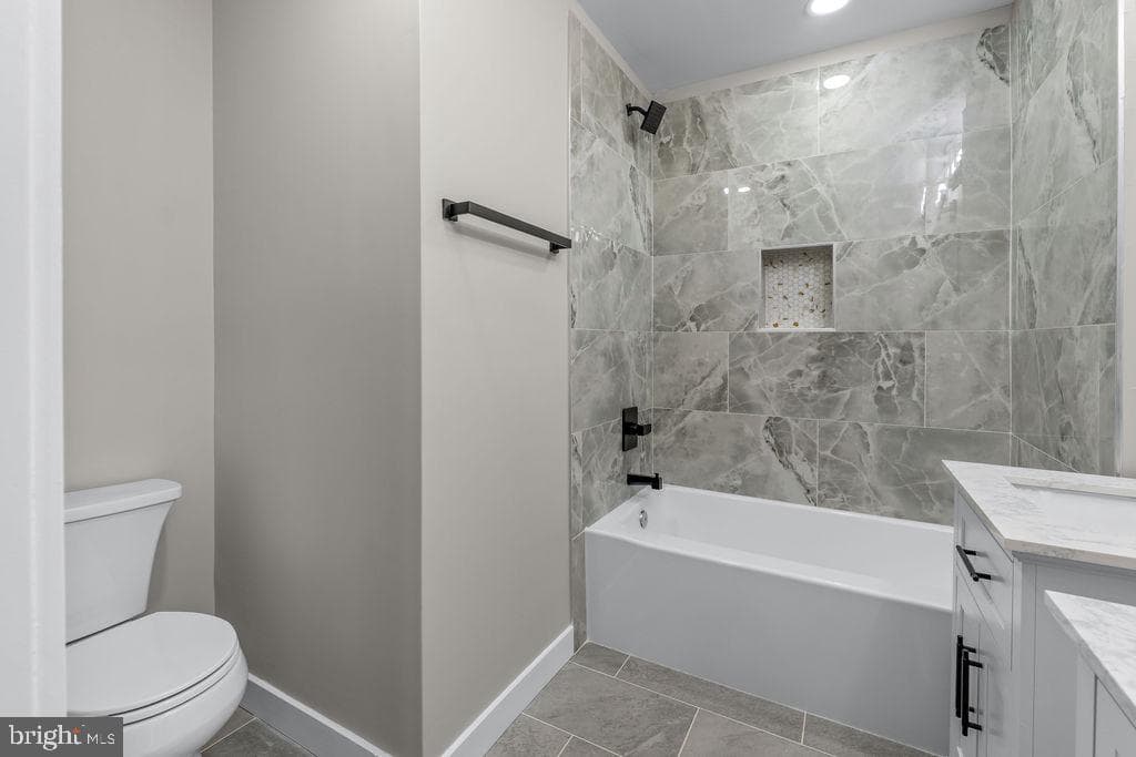 2316 Monroe Street NE photo 23