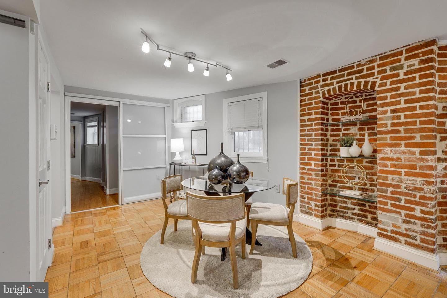 1938 Biltmore Street NW #d photo 4