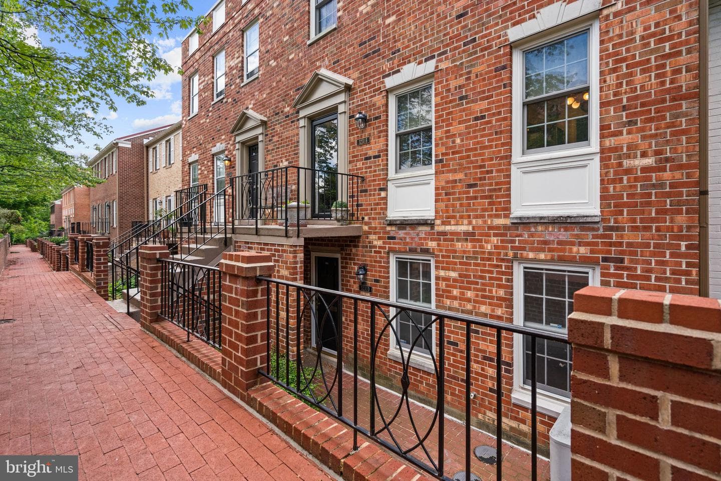 3231 Sutton Place NW #d photo 1