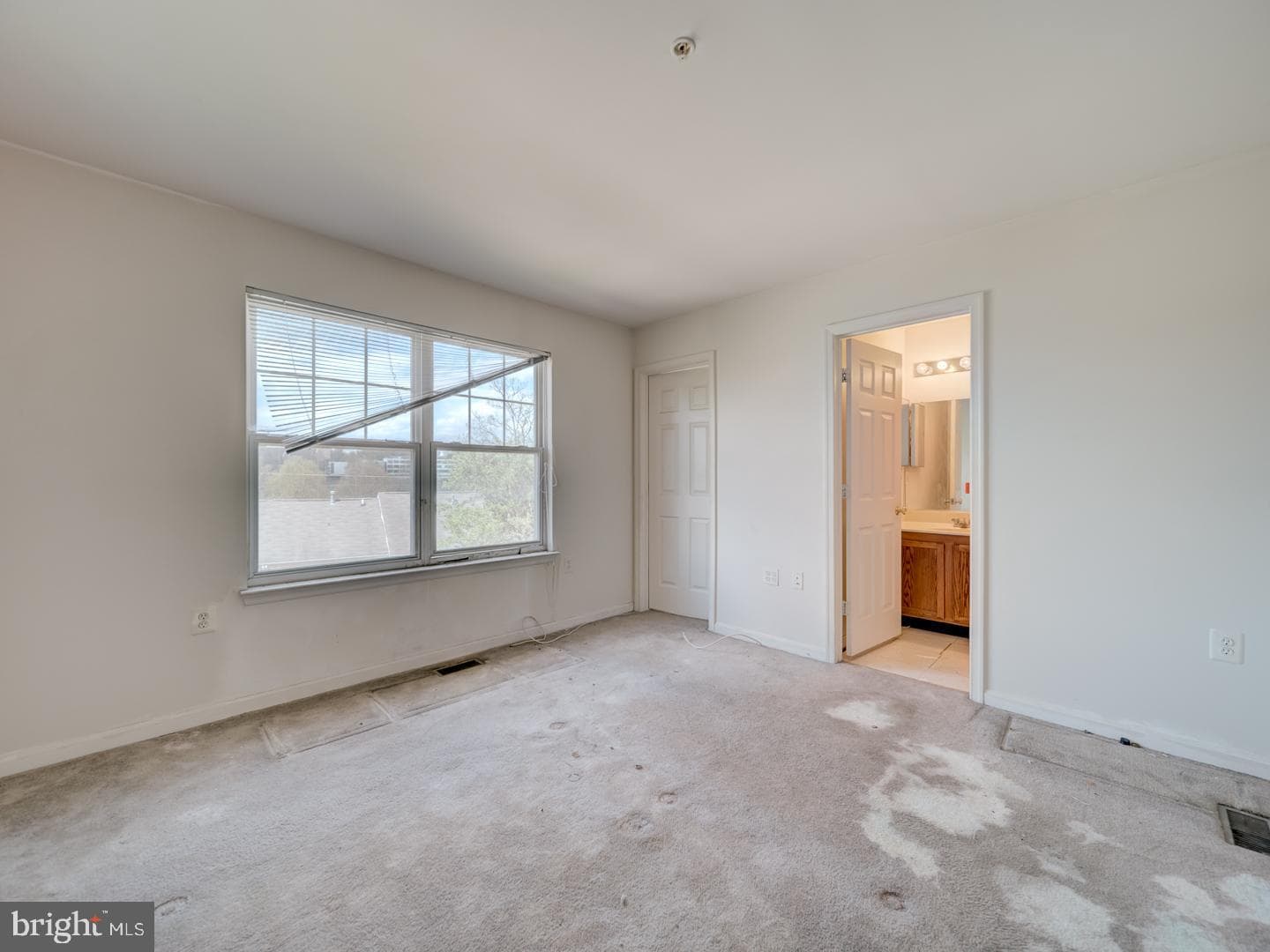 906 Blakney Lane SE photo 28