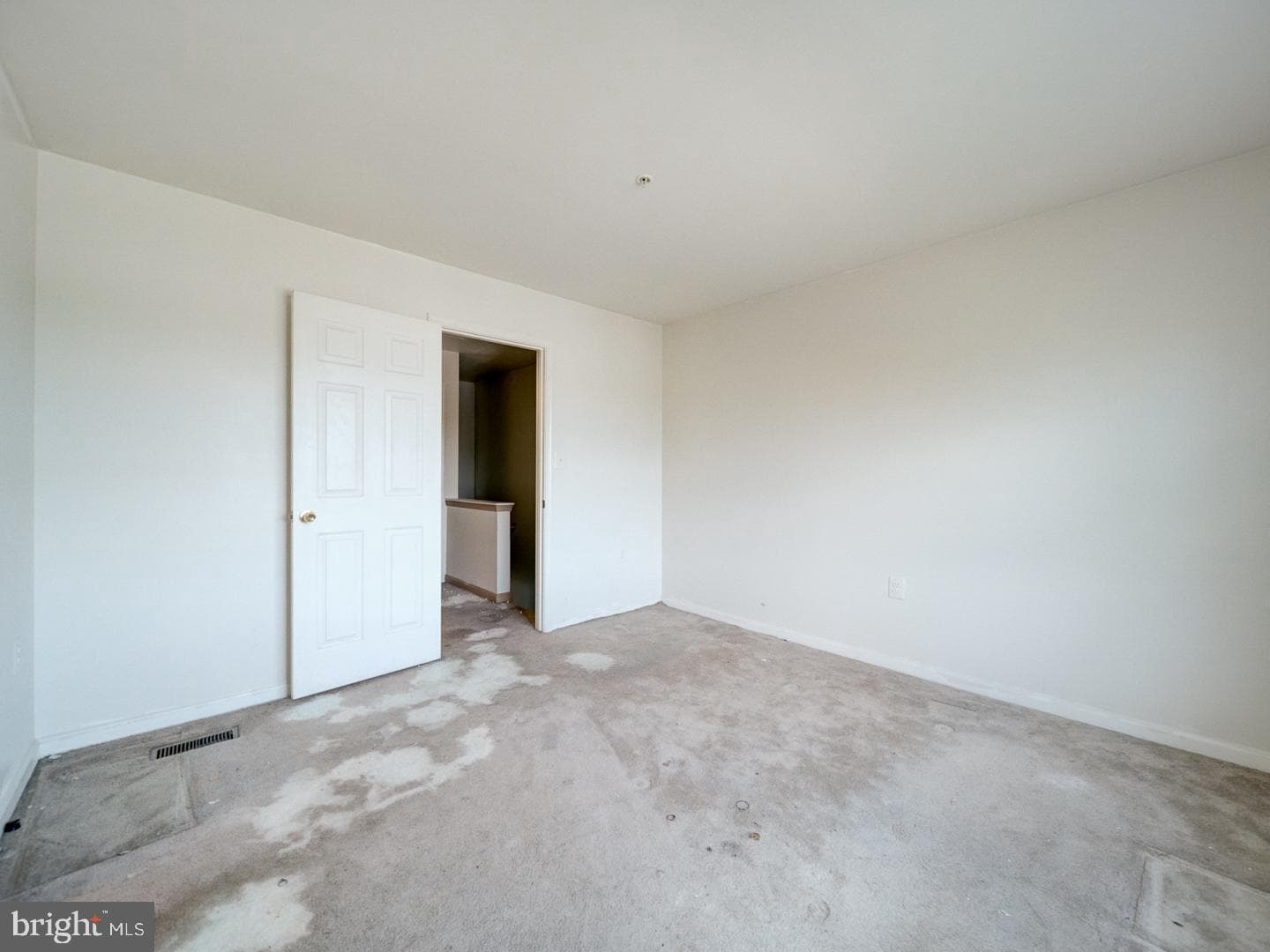 906 Blakney Lane SE photo 30