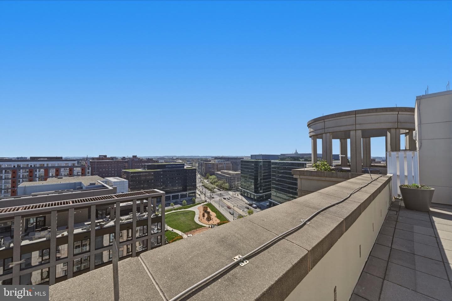 301 Massachusetts Avenue NW #403 photo 30