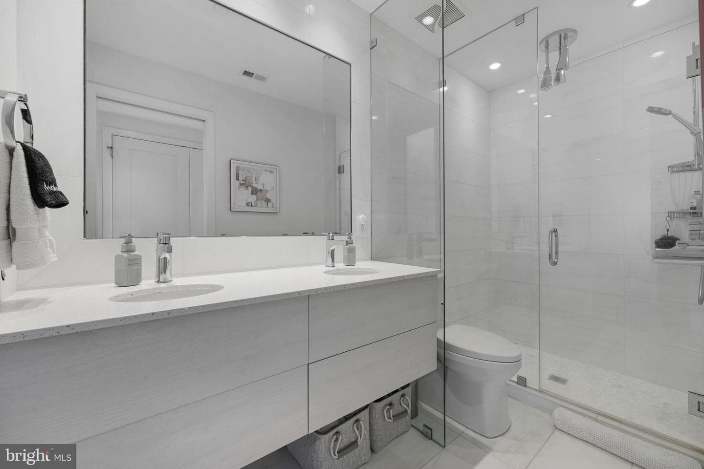 1313 Linden Court NE photo 43