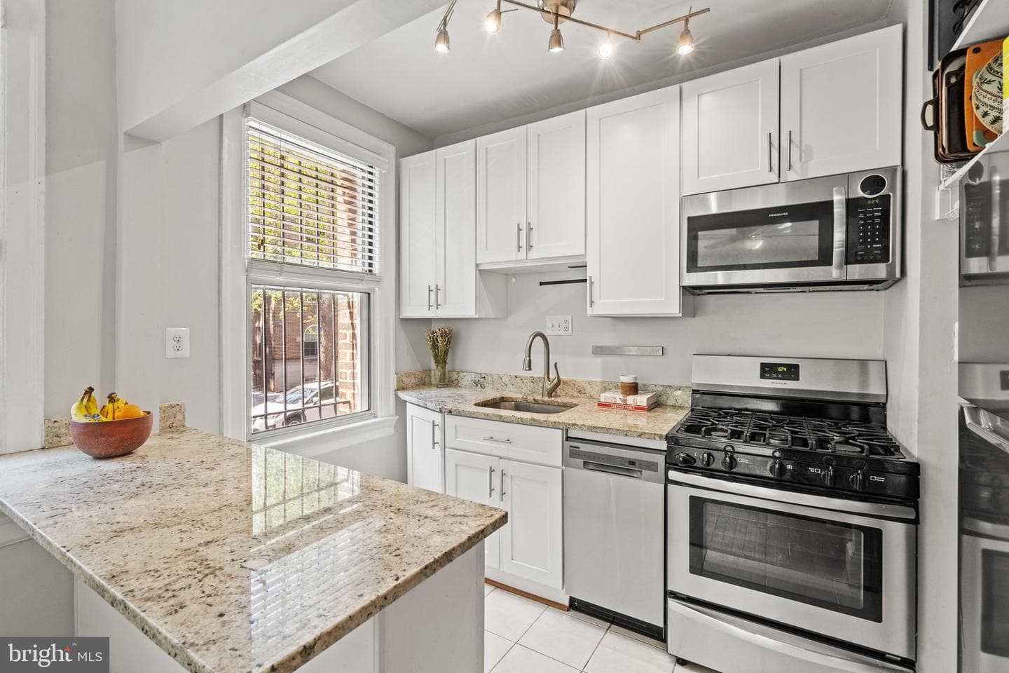 1875 Mintwood Place NW #2 photo 6