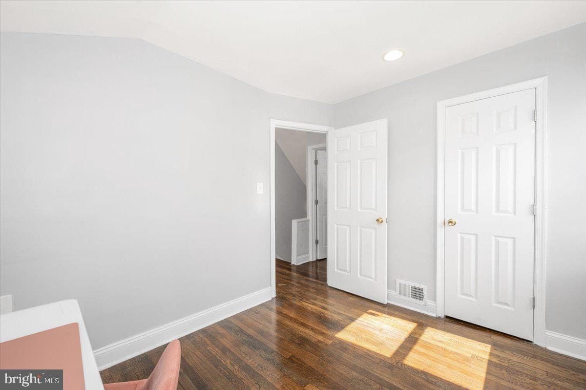 5124 Just Street NE photo 13