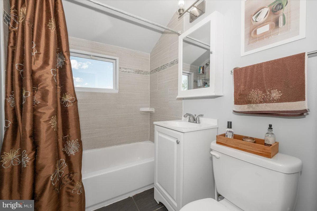 5124 Just Street NE photo 15