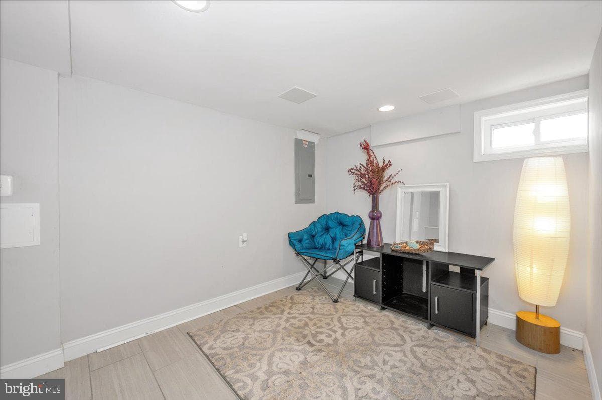 5124 Just Street NE photo 17
