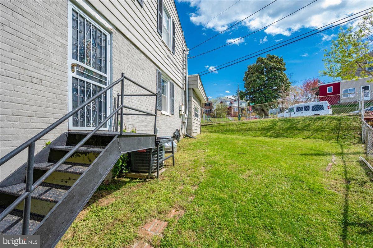 5124 Just Street NE photo 27