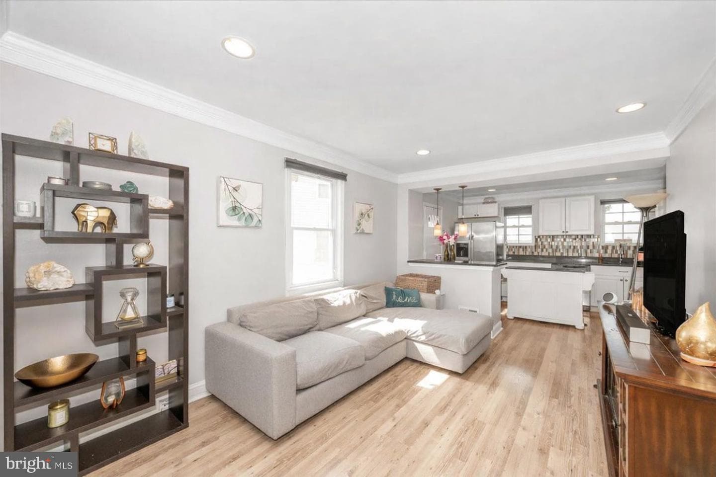5124 Just Street NE photo 3