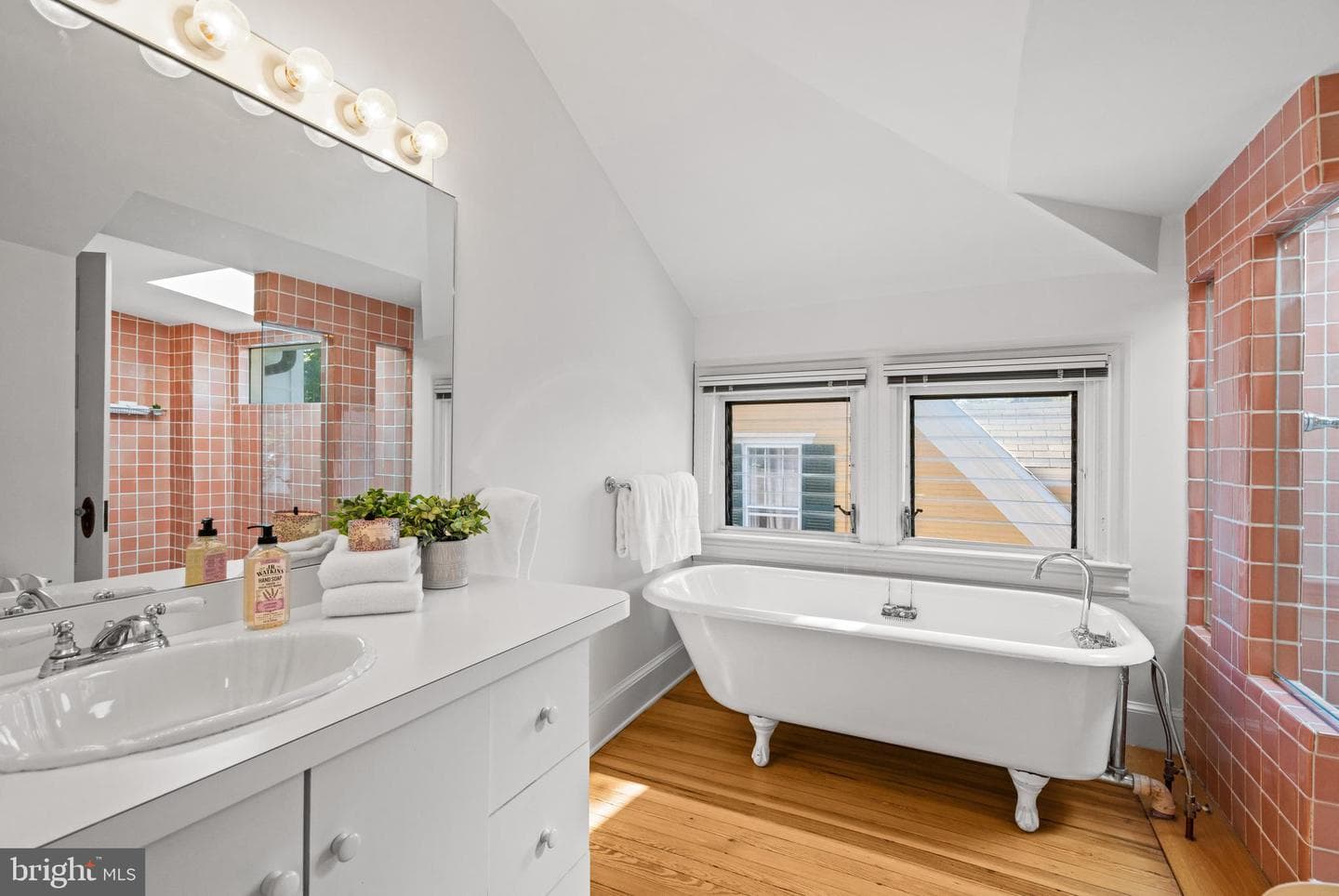 3214 Newark Street NW photo 32