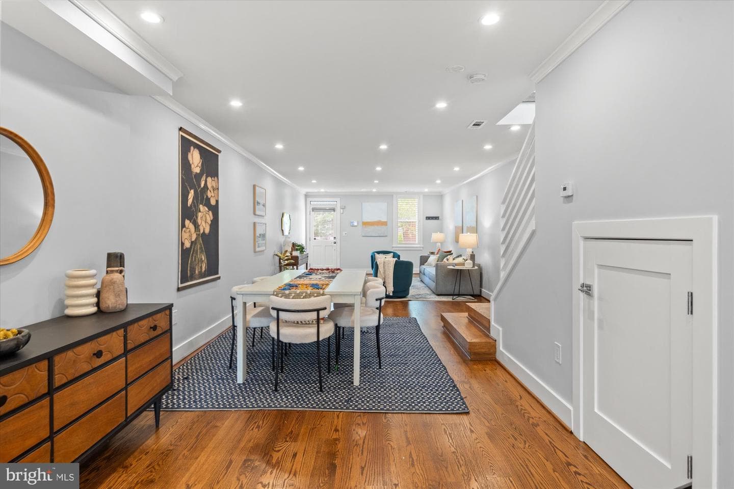322 A Street NE photo 9