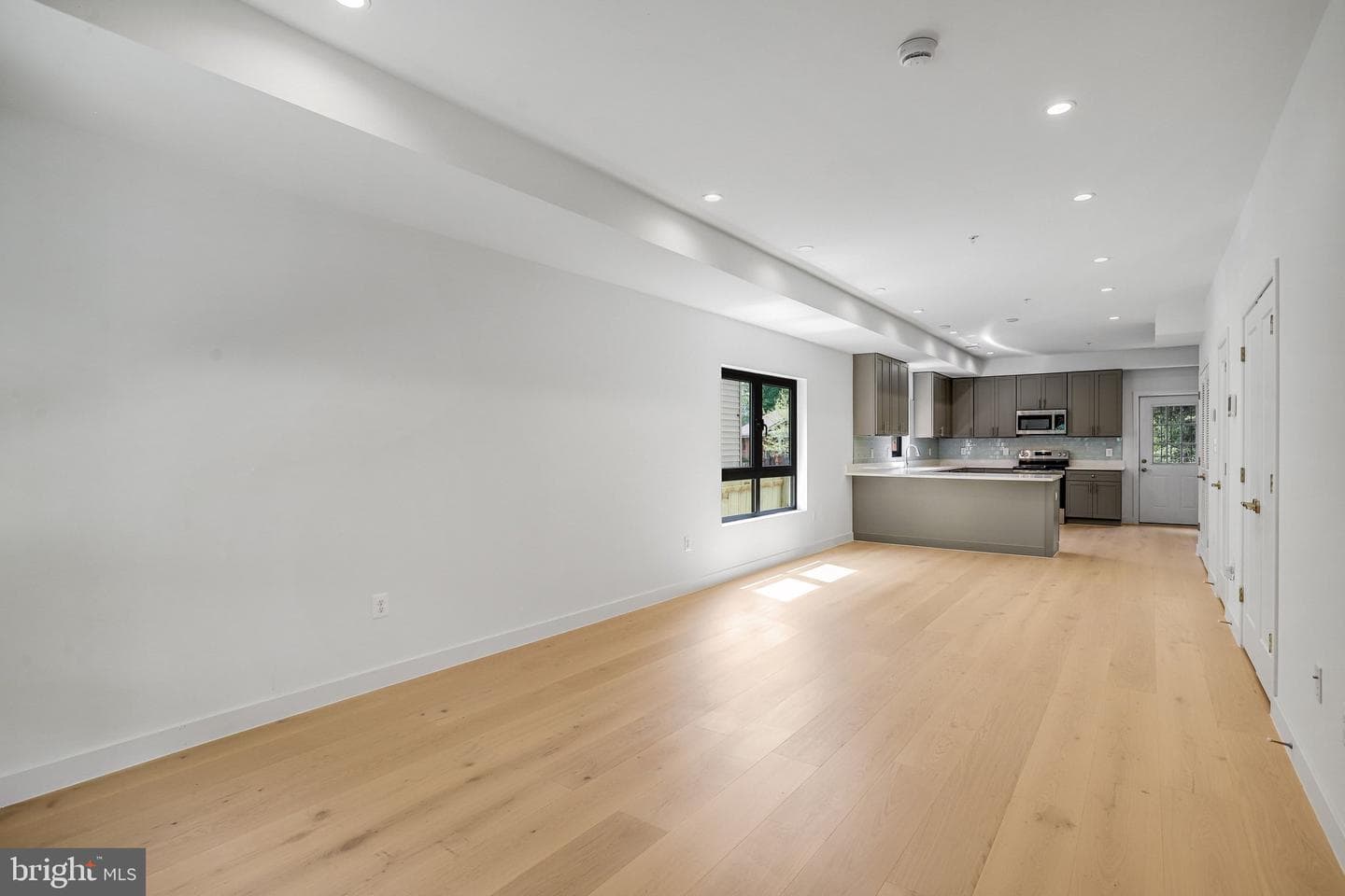 1202 Eastern Avenue NE photo 50