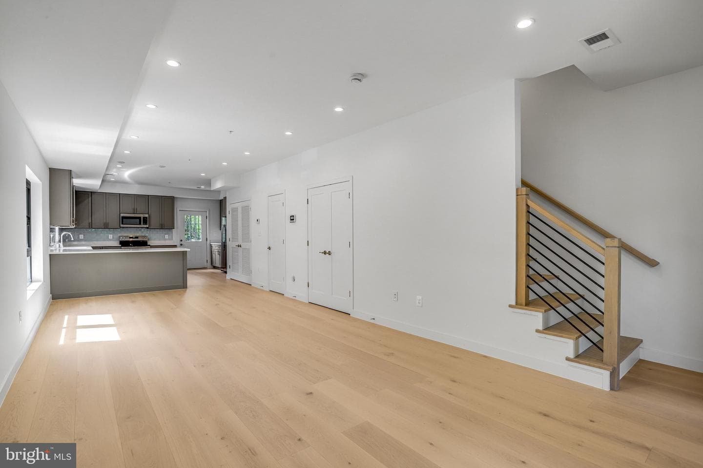 1202 Eastern Avenue NE photo 52