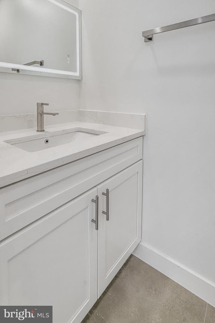 1202 Eastern Avenue NE photo 65