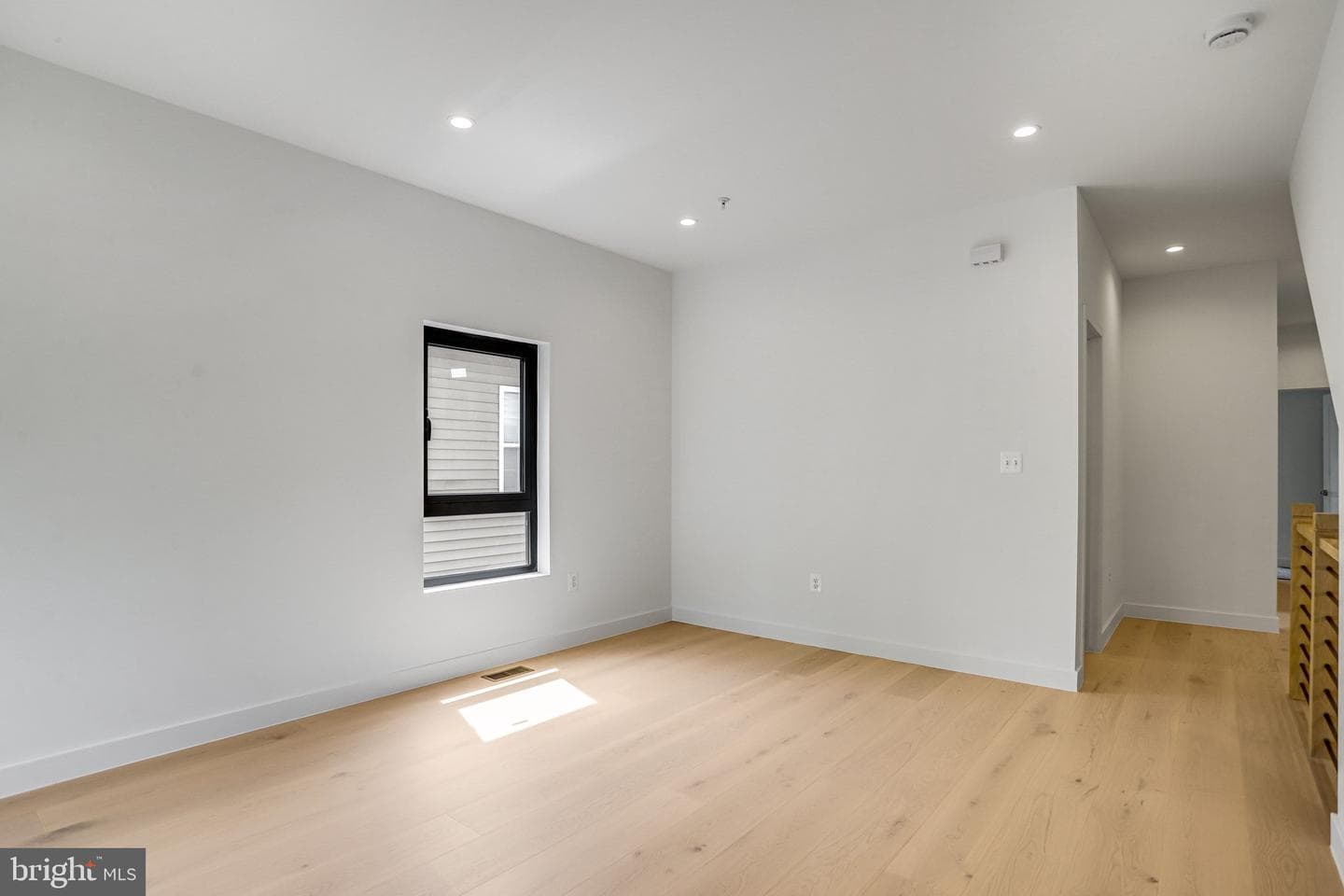 1202 Eastern Avenue NE photo 8