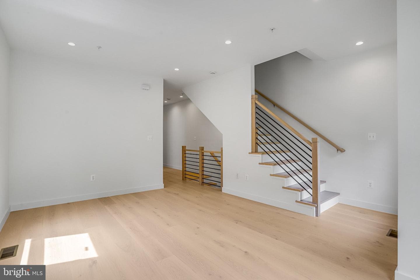 1202 Eastern Avenue NE photo 9